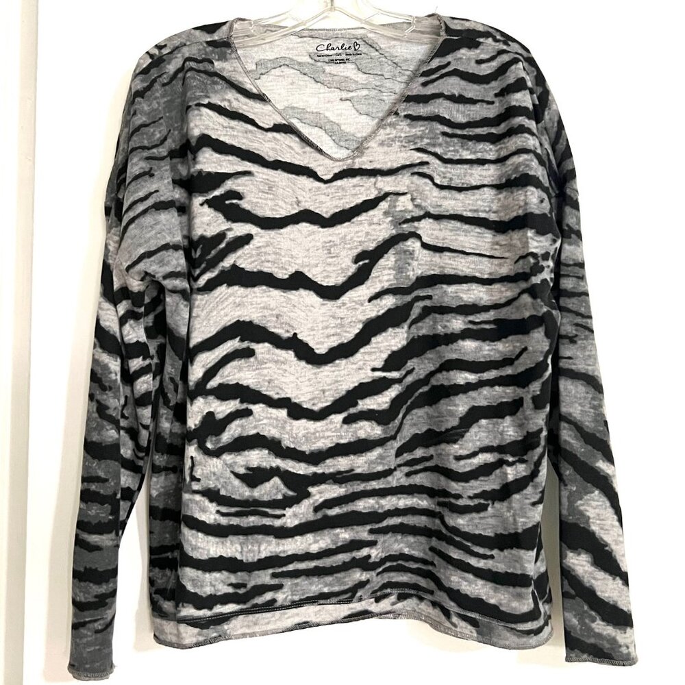 Charlie B Black & Gray Animal Print Top in Size L